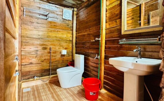 WhatsApp Image 2025-10-04 at 13.40.30 (1)